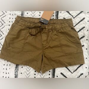 North Face | Women’s Shorts | Medium | NWT
